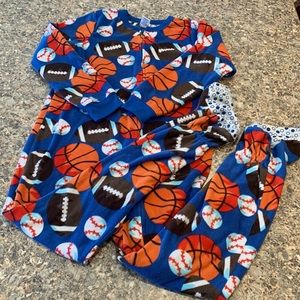 🌺 Kids Jumping Bean full zip pajamas